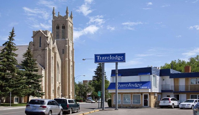 Travelodge by Wyndham Moose Jaw