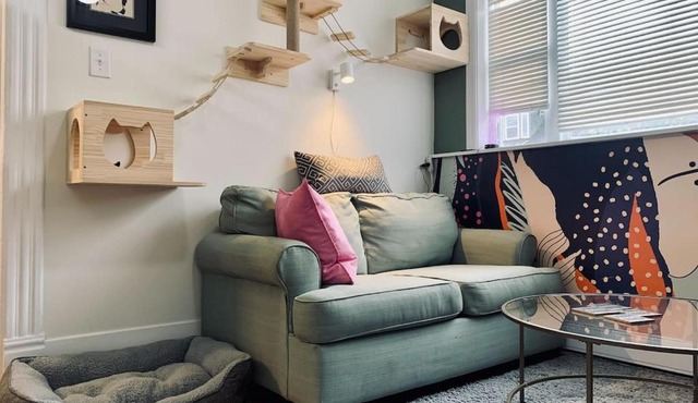 Ultimate Pet-friendly Studio with Patio, Unit #1