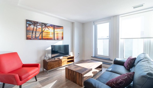 Urban 2BR Apt with GYM near Dalhousie University