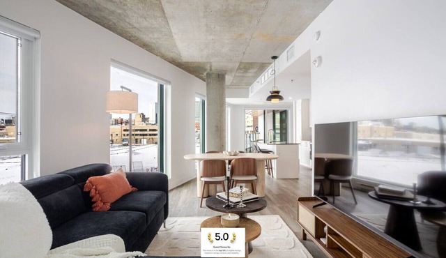 Urban Living in Griffintown | Free Parking
