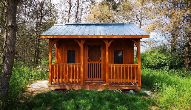Wagamese Glamping Bunkie, Hepworth, 3 Wooded Acres