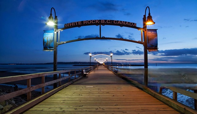 Water front suite in whiterock
