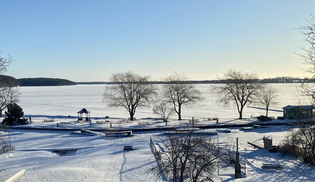 Waterfront Apartment on Historic Main St, Westport