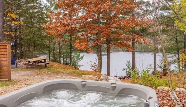 Waterfront Getaways on Prestigious Lac St.Pierre