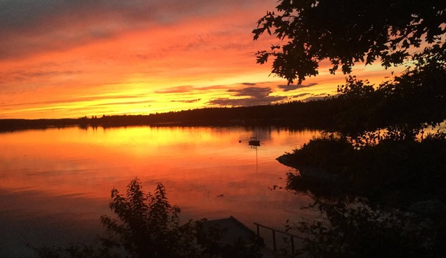 Waterfront Home In Friendship, Pet Friendly, includes three kayaks and canoe