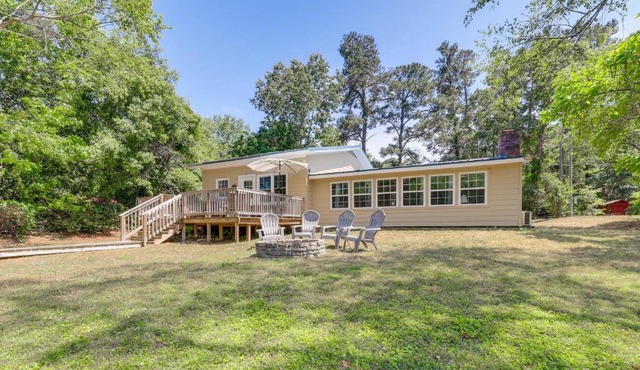 Waterfront Lake Marion Home w/Dock: Fish & Boat!