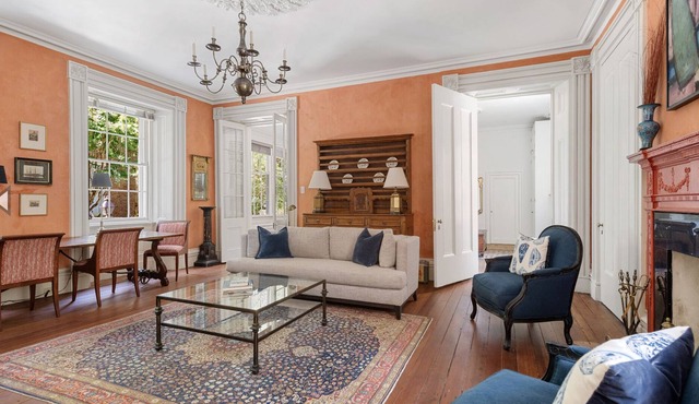 Waterfront living at its finest! Gorgeous 1bd/1ba