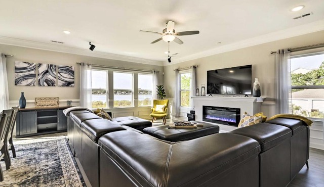Waterfront Paradise w/Deck ~ 1/2 Mi to Beach
