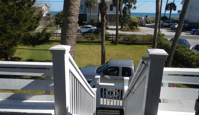Welcome to Swell Cottage! Awesome Second Row Folly Beach with great ocean views.