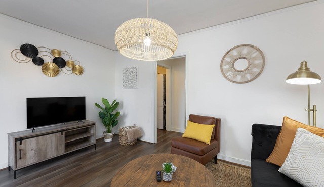 Welcome to the Urban Bungalow, a historic duplex in the Heart of Rosewood.