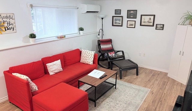 We’re back! Quiet, fully equipped, dreamy beds! Short or long term.