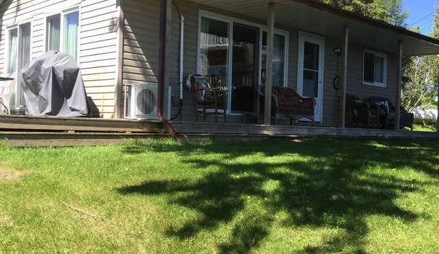 Westport Ontario - Upper Rideau Getaway -Lakefront