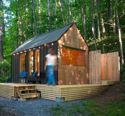 Whisper Woods - Rent Out 5 tiny houses, Perfect for group trips!