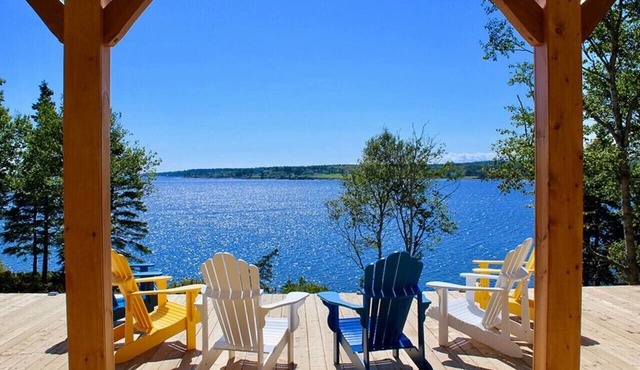 Whitecaps Retreat Beach House