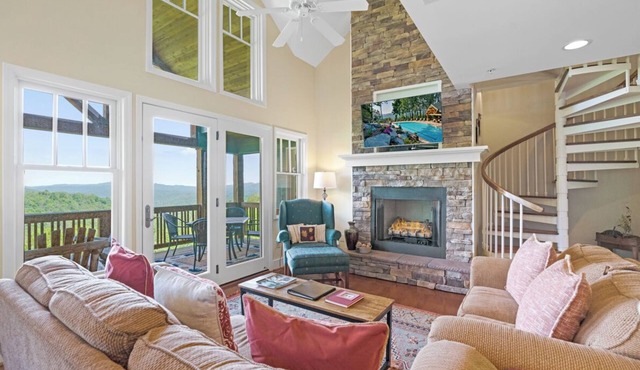 Wintergreens R1231-Mtn Condo/View, Gated Resort, Indoor/Outdoor Pools & Hot Tub