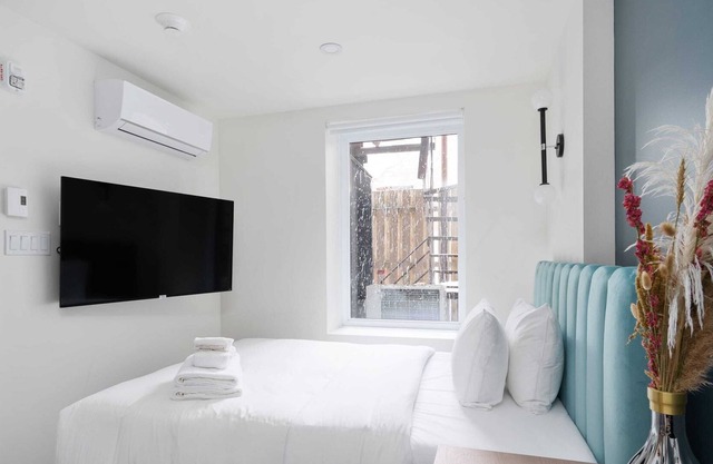 All included studio in downtown Montreal