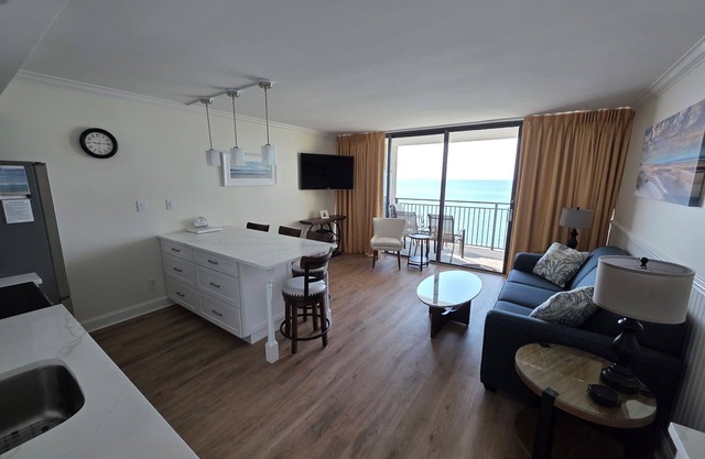 Oceanfront 1 Bedroom Condo with Spectacular Views in the Cabana section