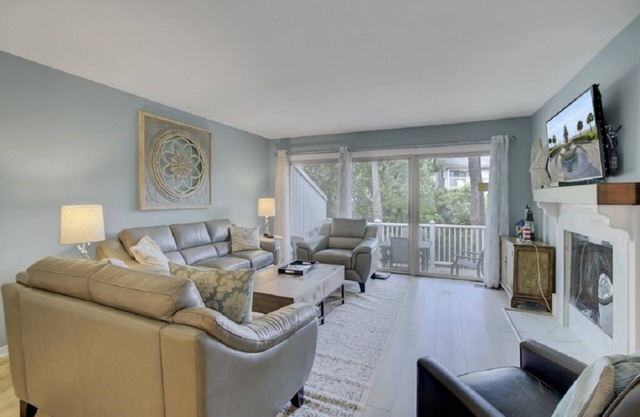 Racquet Club Villa 7, 3BR Condo w/ Wild Dunes Amenities!