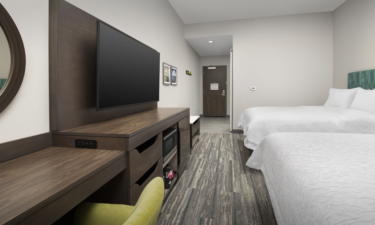 Lexington Hotel | Hampton Inn & Suites Lexington Columbia