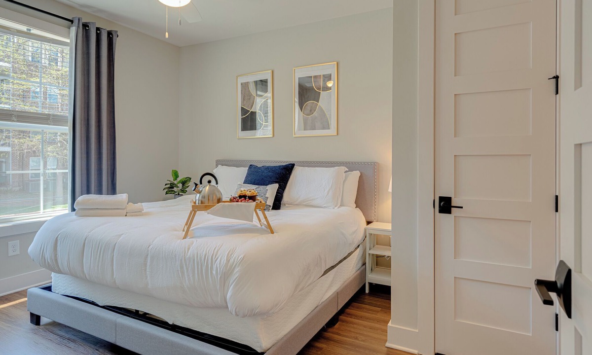 Melrose Cottage | Modern Melrose-sleeps 8- Mins to Downtown Broadway