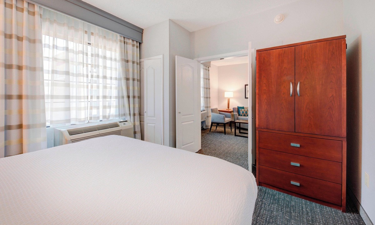 Crabtree Hotel | Courtyard by Marriott Raleigh Crabtree Valley