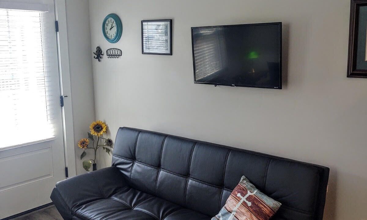 Port Royal Apartment | Ideal Location for marine graduation or lowcountry getaway!
