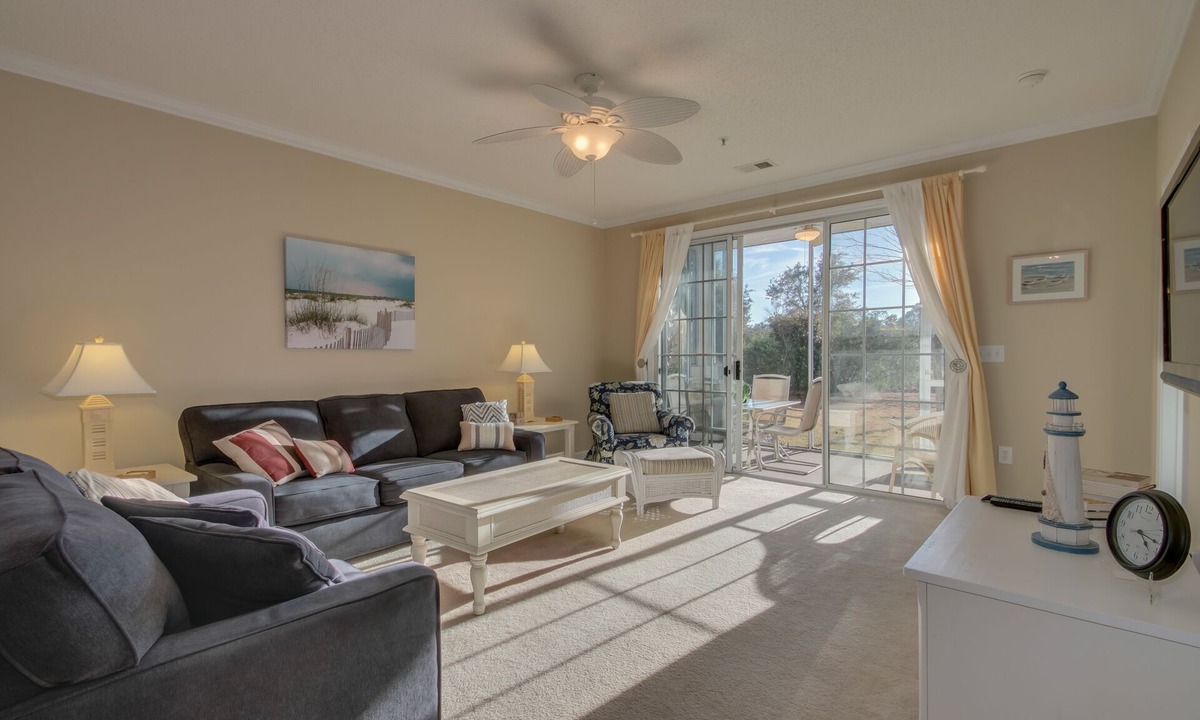 North Myrtle Beach Condo | 3 BR 2 BA Resort Villa 1st Floor pet-friendly no stairs, on the golf course