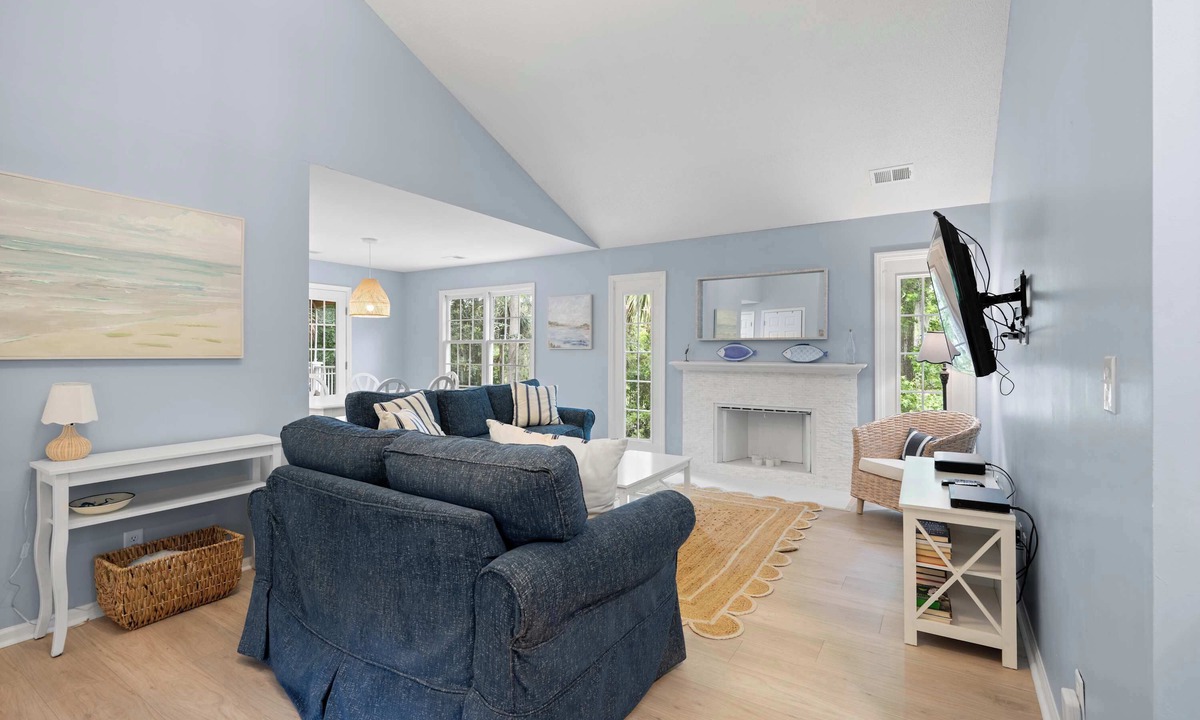 Shipyard Plantation Condo | Dog Friendly with pool, tennis, covered deck, beach nearby and golf views