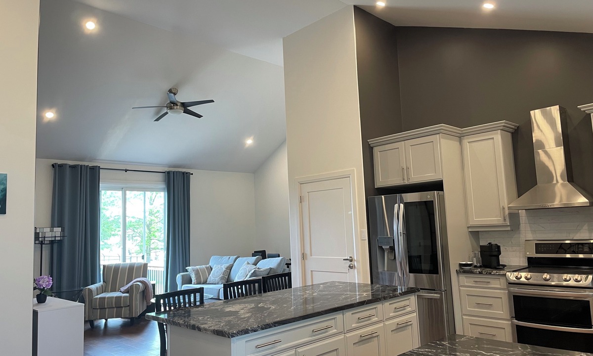 Midland House | Luxury Stay in Midland