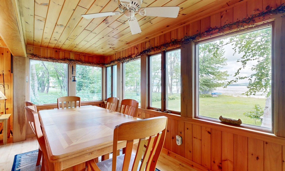 Smithfield Cottage | Lakefront cabin on North Pond with private beach