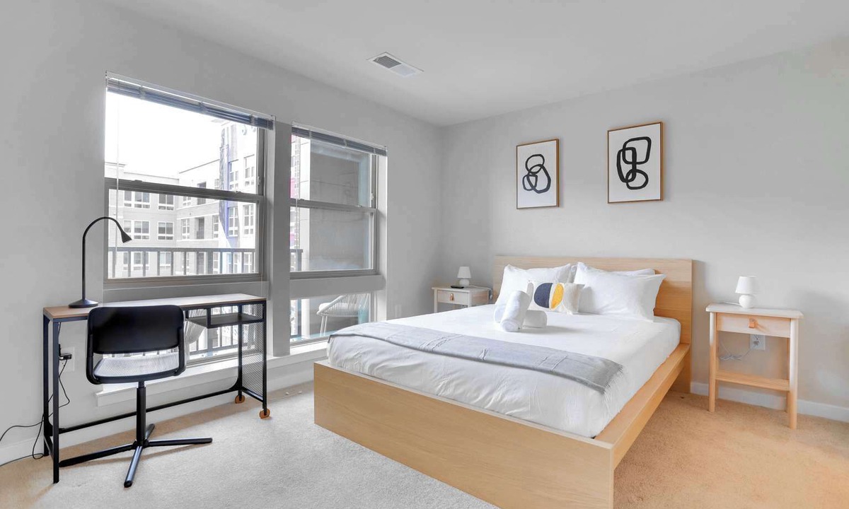 Groveton Apartment | Comfortable Alexandria Apt W Business Facilities