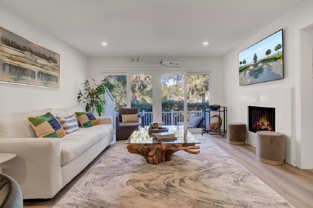 Twin Oaks Condo | Award-Winning Resort Amenities | Racquet Club Villa 43