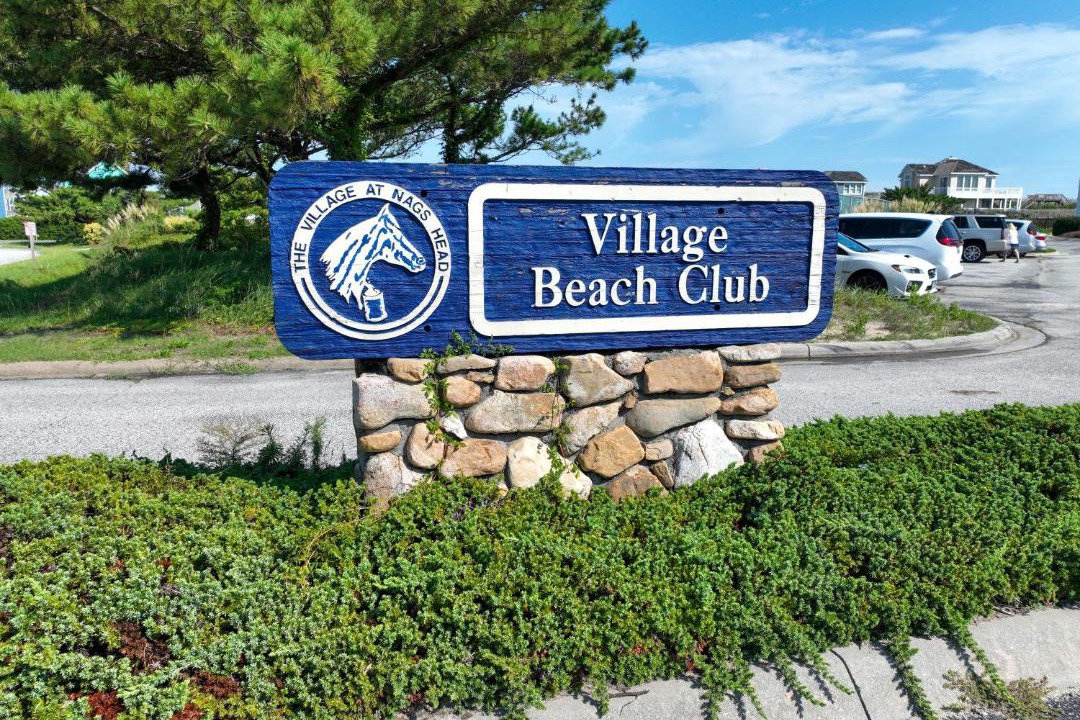 Nags Head House | Waterfront luxury w-beach resort-pool-golf-tennis-fishing & views!
