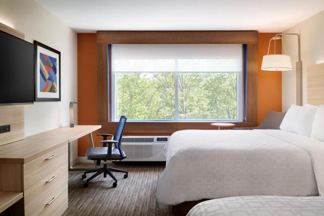 Abingdon Hotel | Holiday Inn Express & Suites - Abingdon by IHG