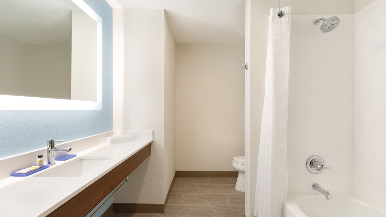 Photo of Bathroom in Lavonia