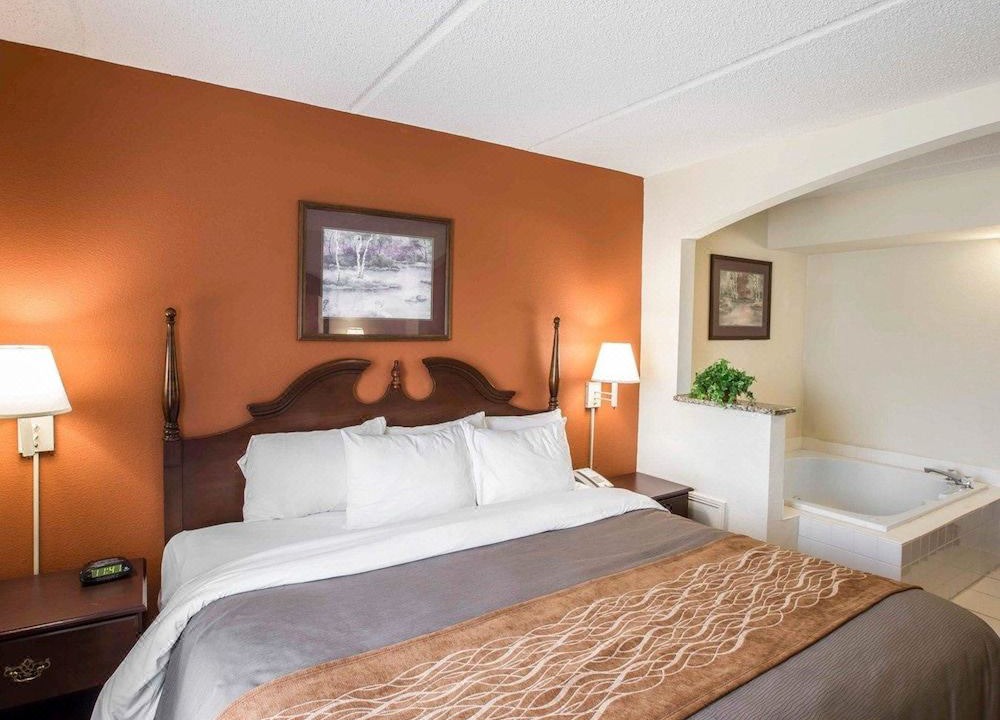 Photo of Bedroom in Valley Falls