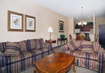 Photo of Livingroom in Lenoir