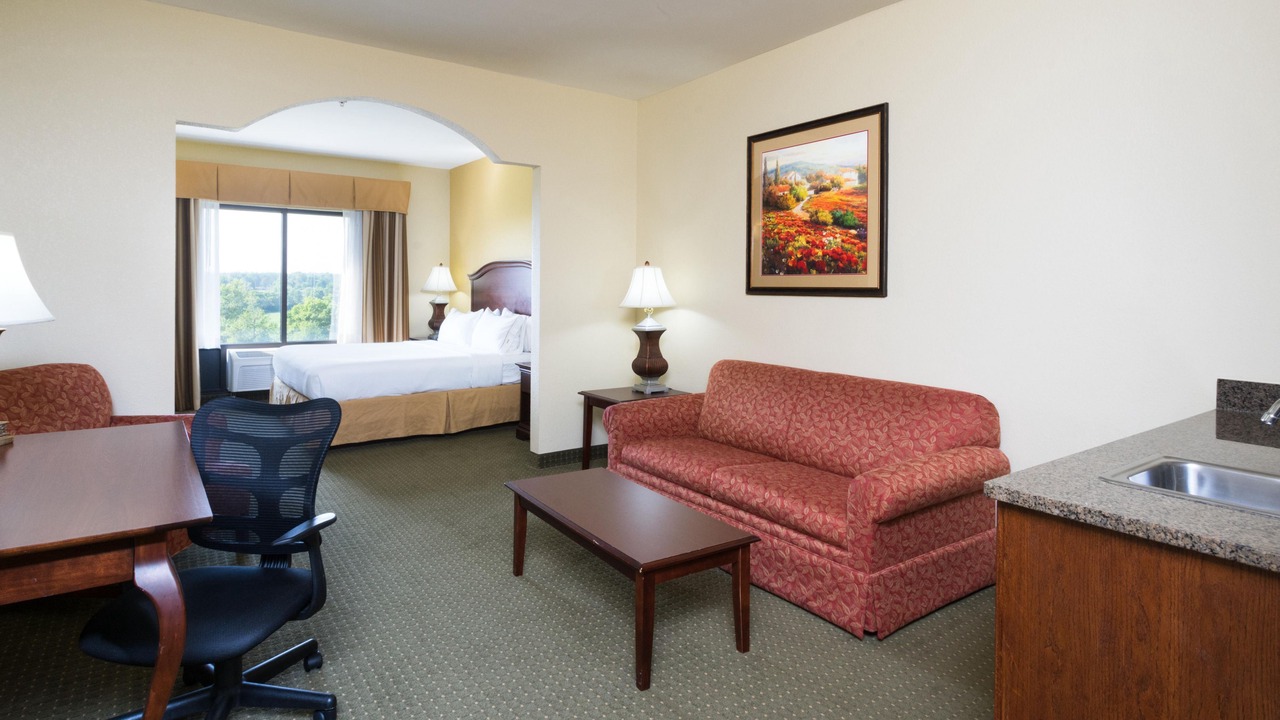 Photo of Livingroom in Lexington