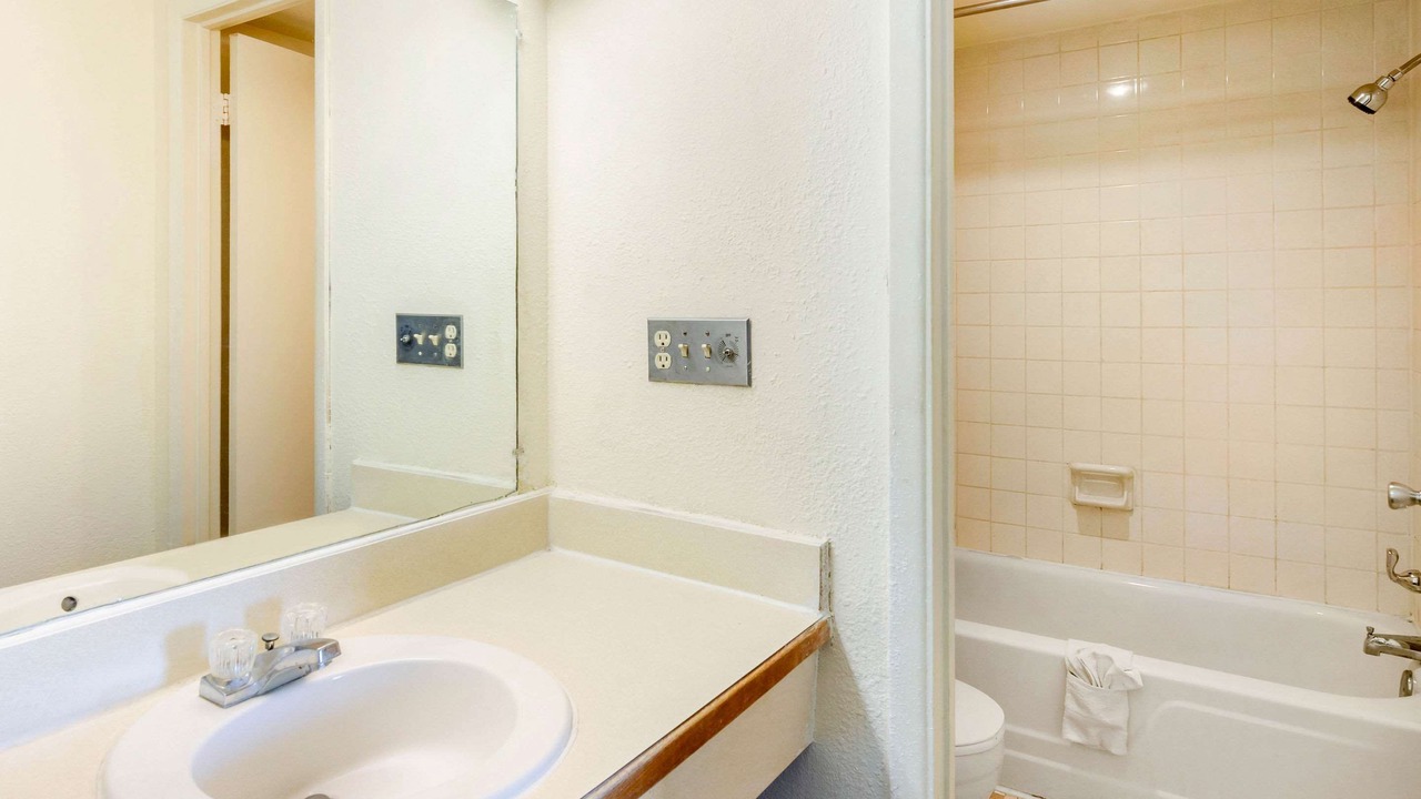 Photo of Bathroom in Wytheville