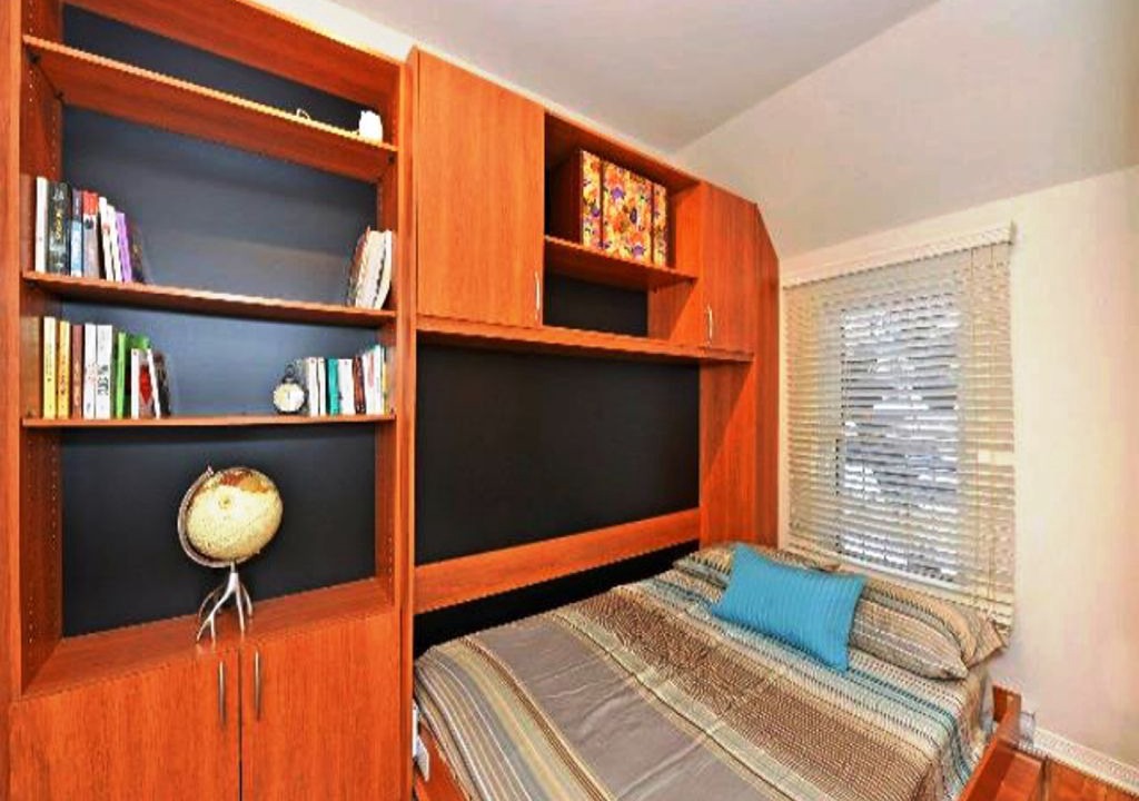 Photo of Bedroom in De Lorimier