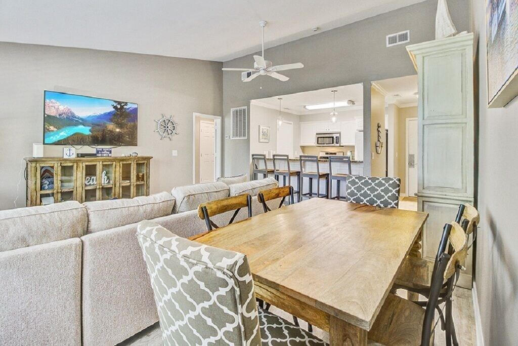 Photo of Livingroom in Isle of Palms