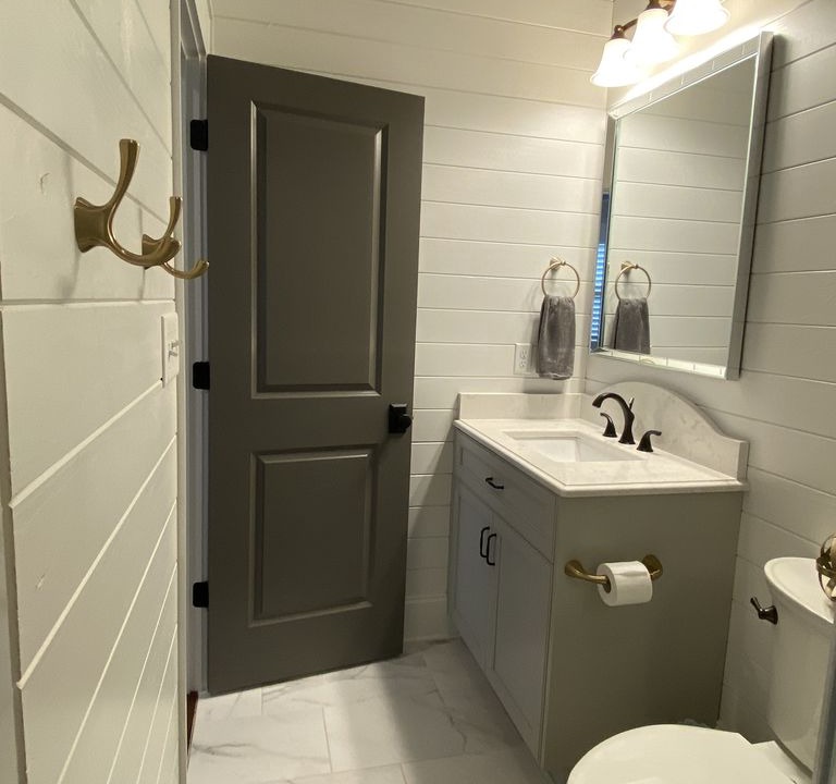 Photo of Bathroom in Riverwood Plantation