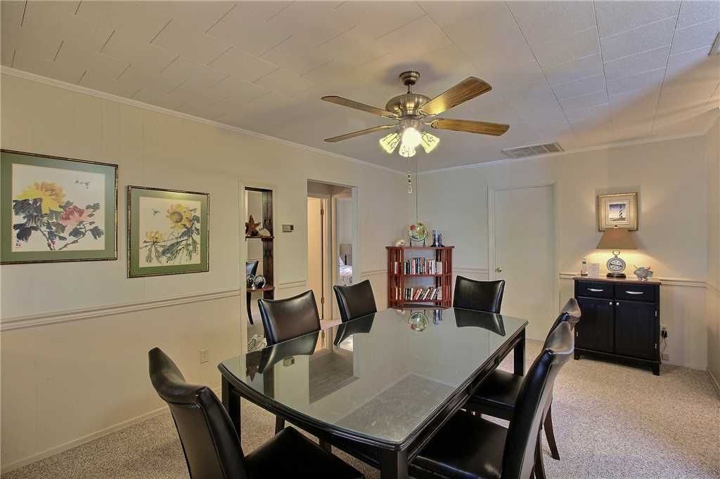 Photo of Livingroom in Brigands' Bay