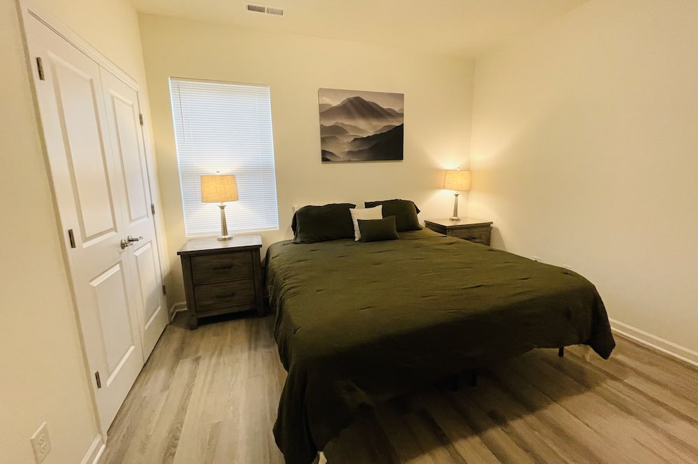 Photo of Bedroom in Oakdale