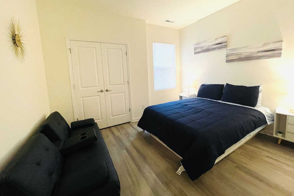 Photo of Bedroom in Oakdale