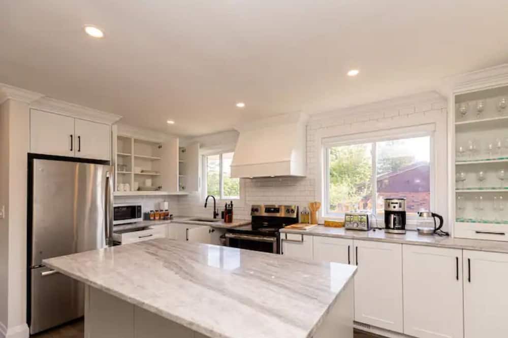 Photo of Kitchen in Grimsby