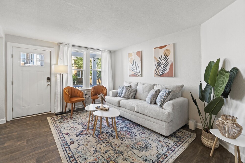 Photo of Livingroom in Portsmouth