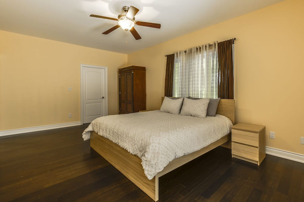 Photo of Bedroom in Tiny