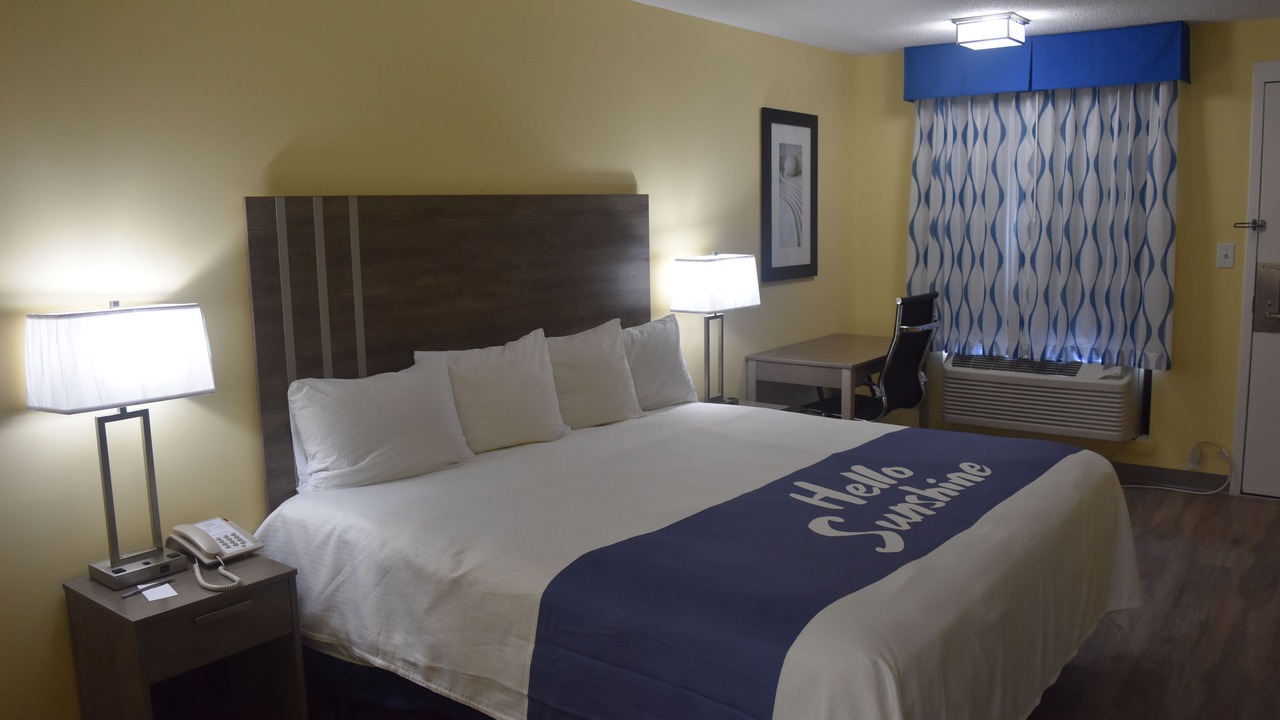 Photo of Bedroom in Peletier