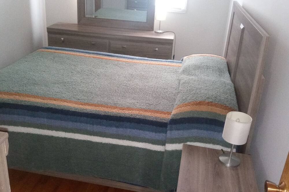 Photo of Bedroom in Laval